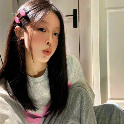 女警察