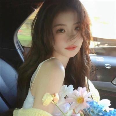 女孩的钓鱼慢活